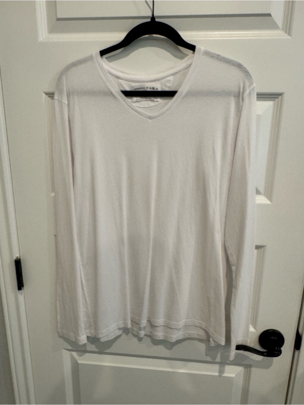 Zara White Relaxed Fit Tee with Black Trim
